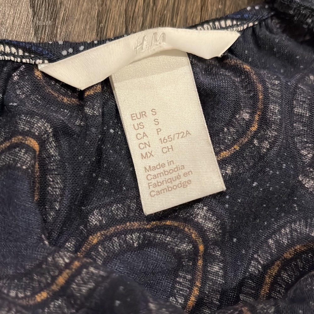 H&M romper - Picture 2 of 3